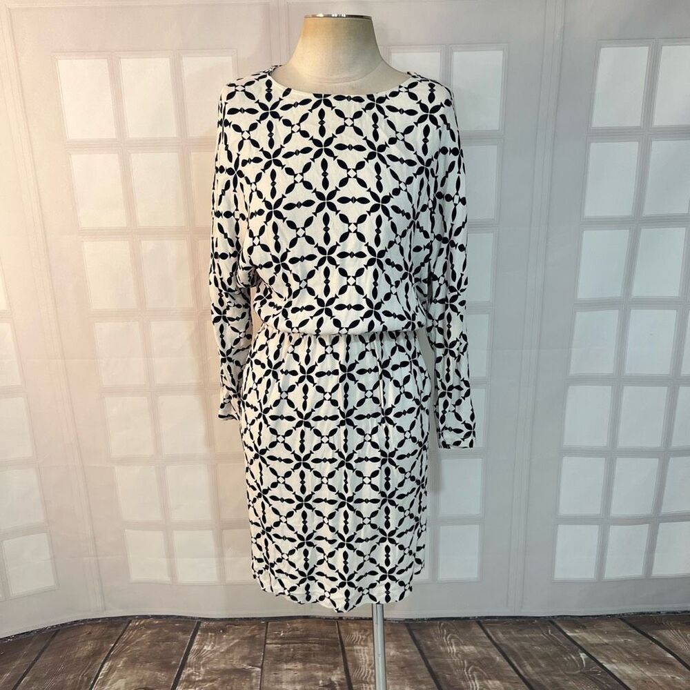 Boden Black White Long Sleeve Keyhole Back Geometric Print Blouson Dress Size 4